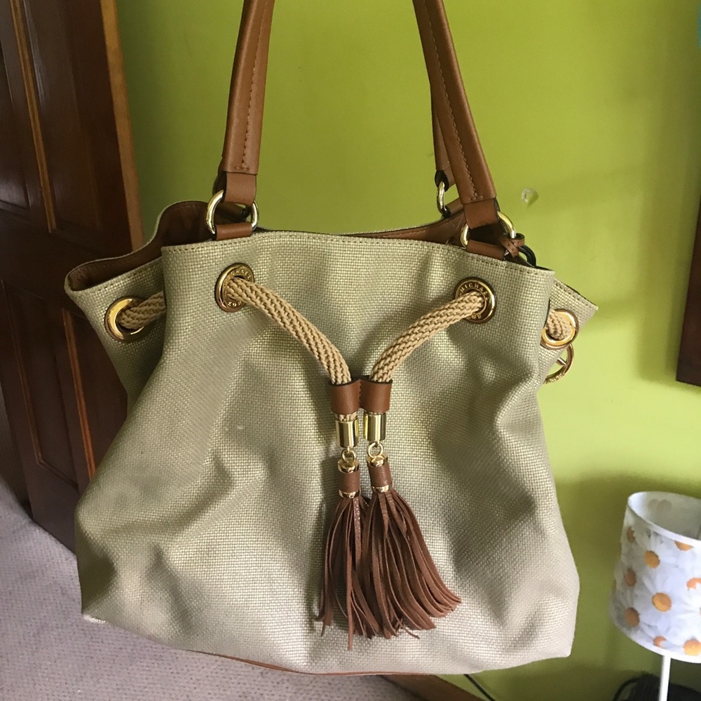 Micheal Kors Marina Large Gold Metallic Tote